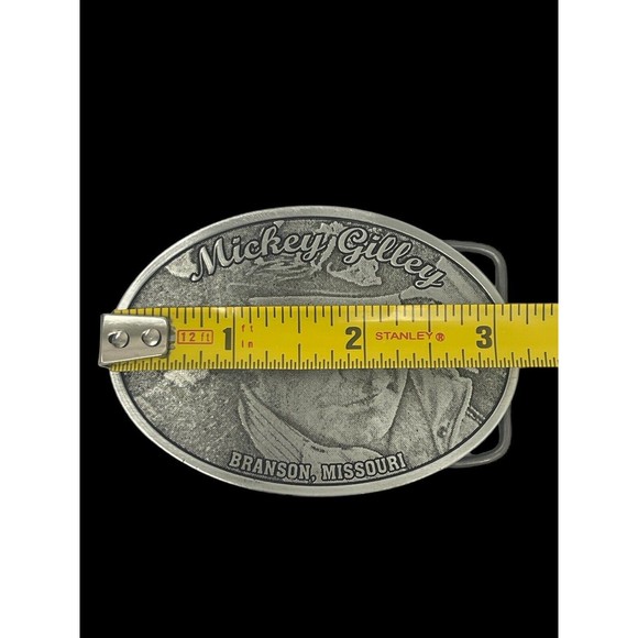 Mickey Gilley Belt Buckle Silver Color 1989-2014 Branson Missouri Discontinued - Picture 8 of 10